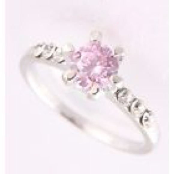 Beautiful pink and silver cocktail ring - Picture 3 of 3